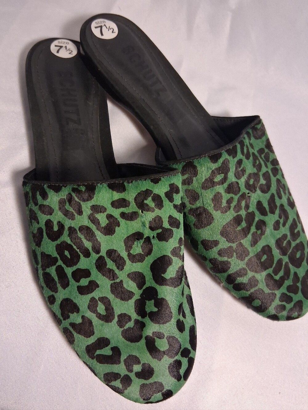 SCHUTZ Green and Black Leopard Print Slip-On Mules. Sz 7.5